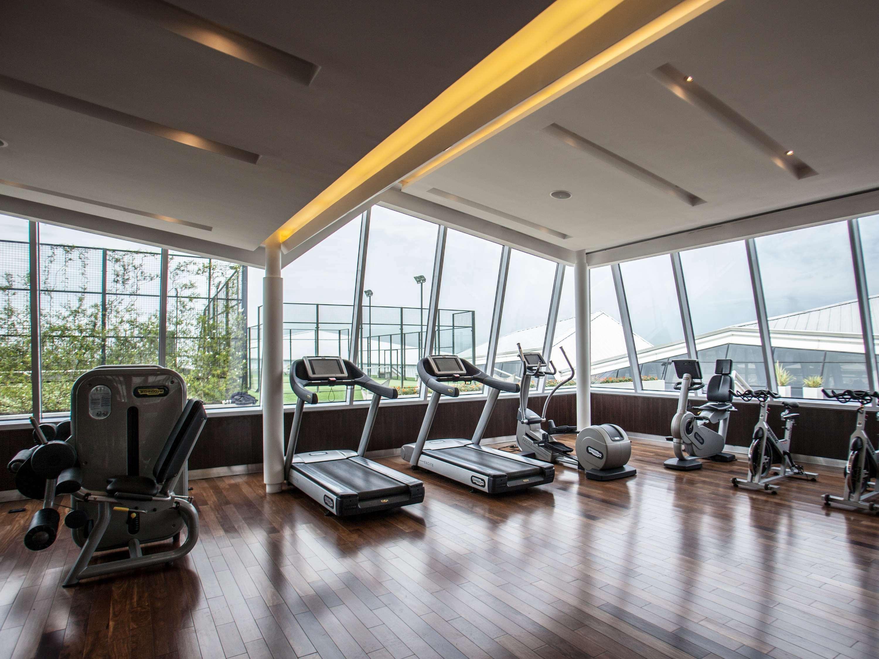 Hotel Pullman City Center โรซาริโอ ภายนอก รูปภาพ